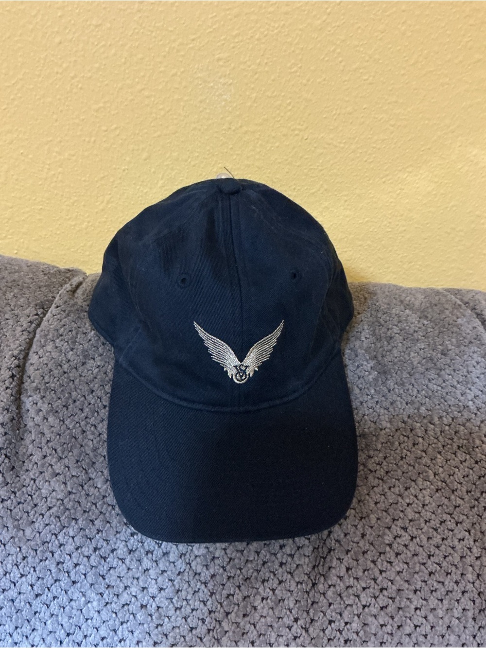 Victoria's Secret women  Baseball Cap with Wing Emblem nwt black gold